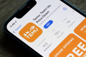 Temu, una de las aplicaciones más populares y descargadas en 2023, es señalada de prácticas fraudulentas. (Tada Images / Shutterstock.com)